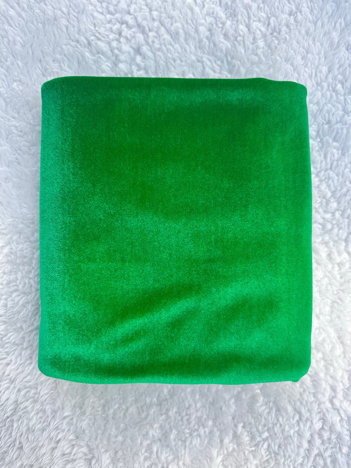 Holly Green Velvet Bows