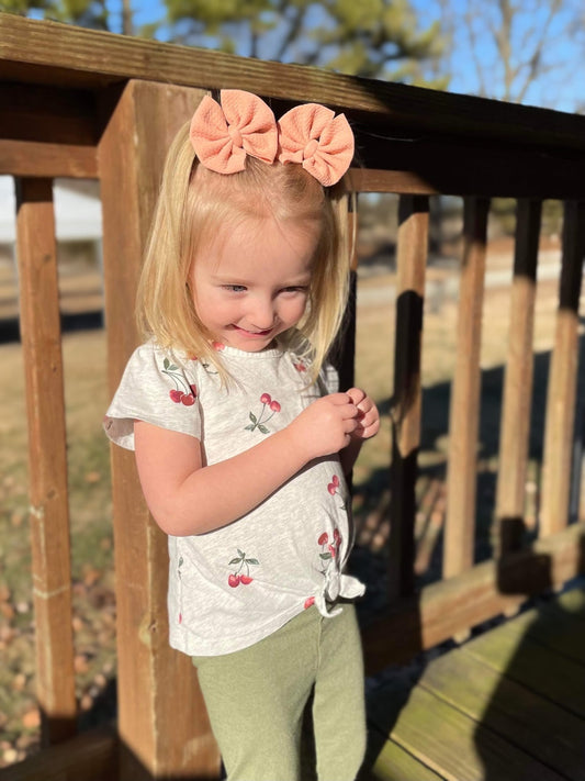 Apricot Bows