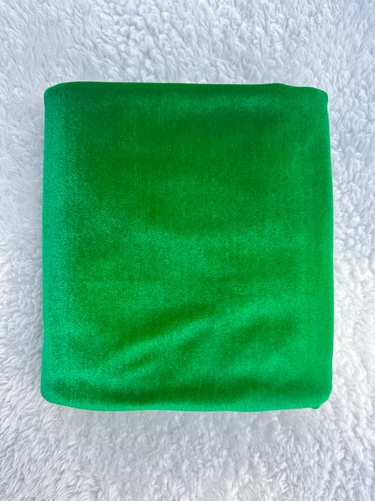 Holly Green Velvet Knot