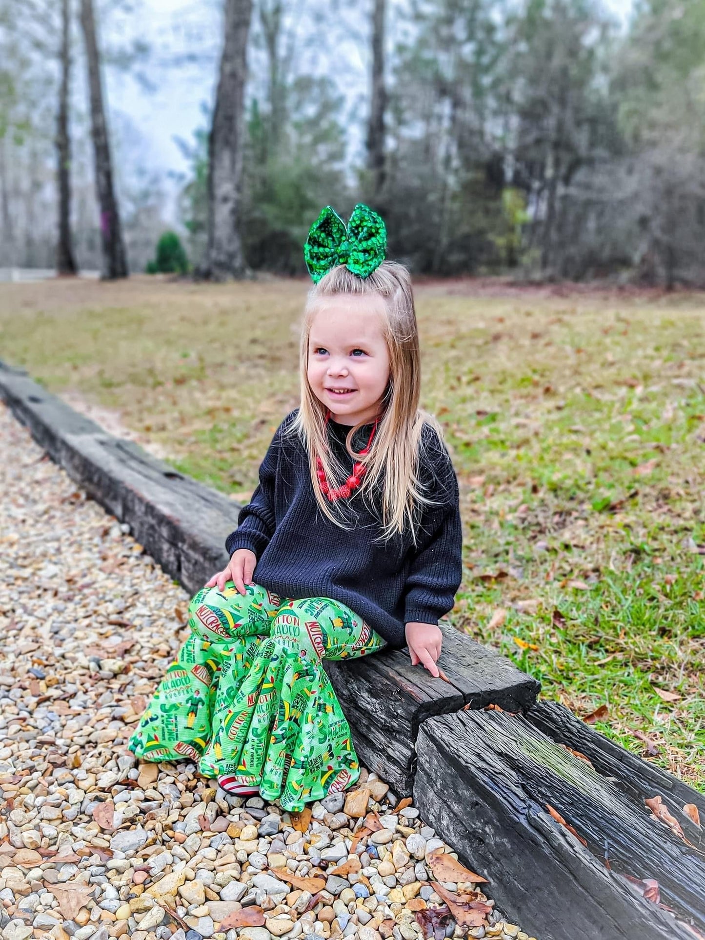 Kelly Green Glam Bows