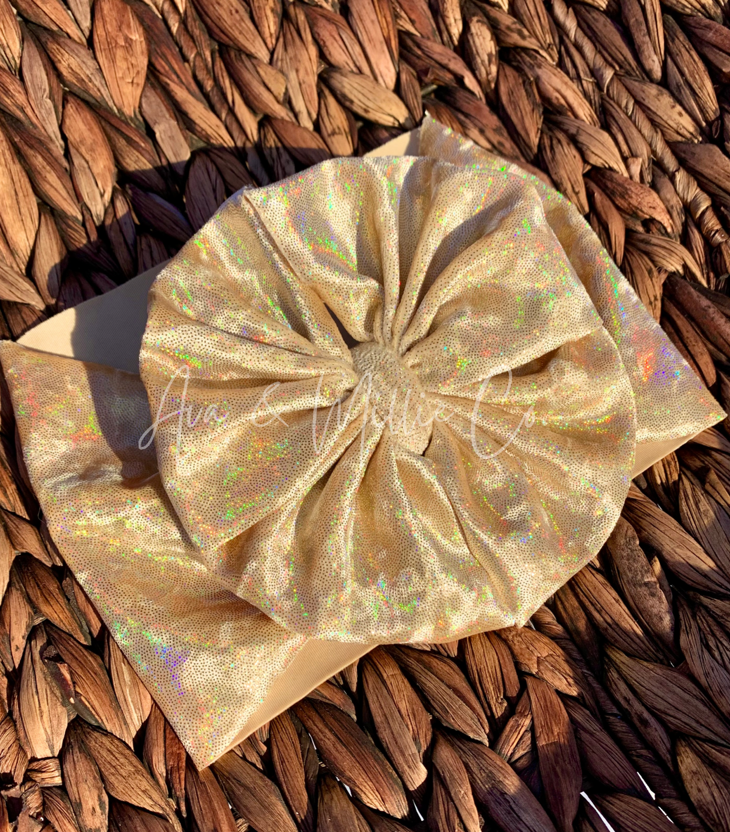 Golden Girl Glimmer Bows